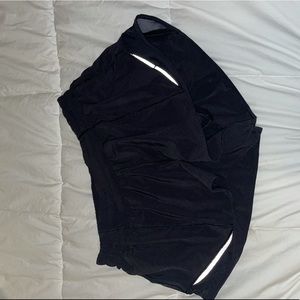Lululemon size 6 shorts 2.5